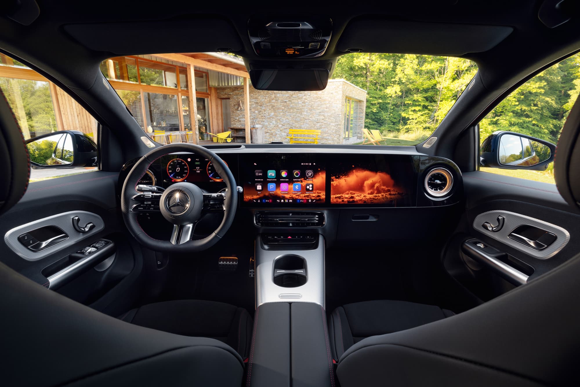 Mercedes GLA electric interieur premium dashboard scherm