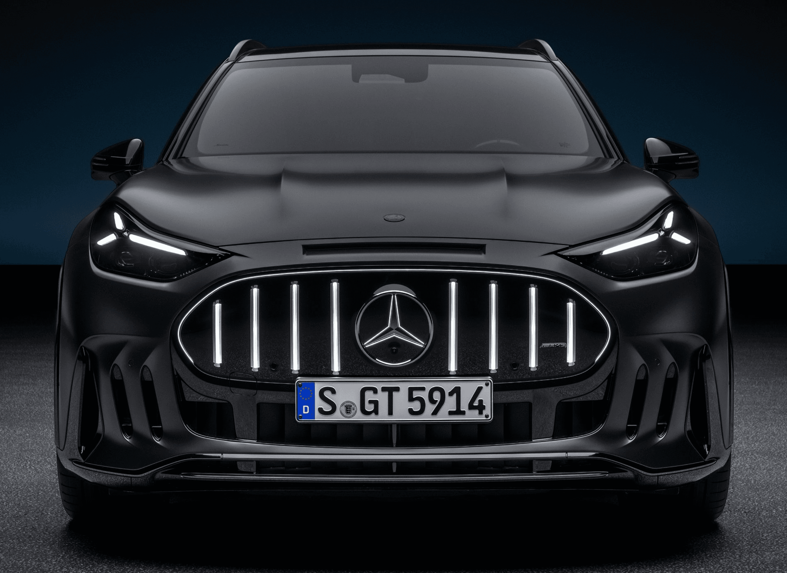 ultrasnel laden premium elektrische suv aan snellaadpaal